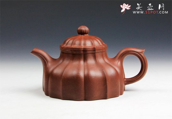 紫砂壶图片：【半菊筋囊】底槽清 300cc - 宜兴紫砂壶网