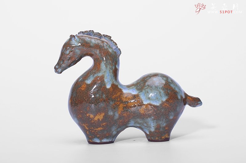 紫砂壶图片：紫砂彩釉马 - 宜兴紫砂壶网