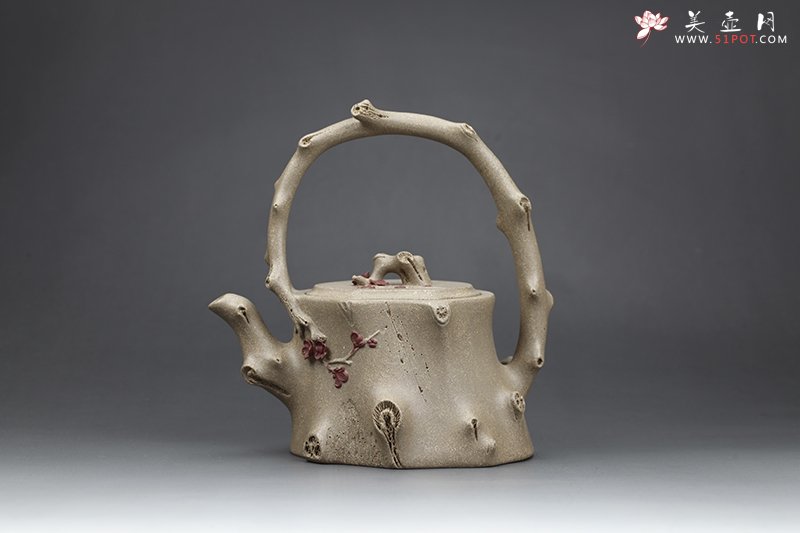 紫砂壶图片：冬之梅提梁壶（一厂原矿老段泥） - 宜兴紫砂壶网