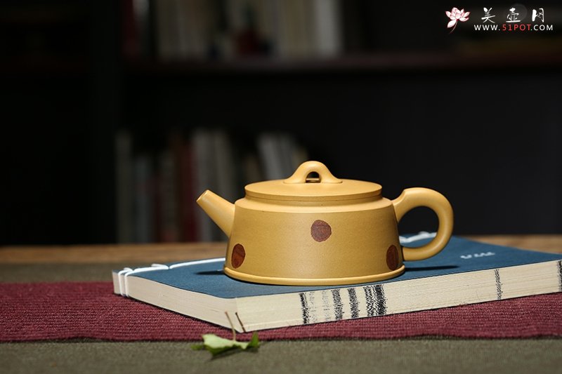 紫砂壶图片：星缀 - 宜兴紫砂壶网