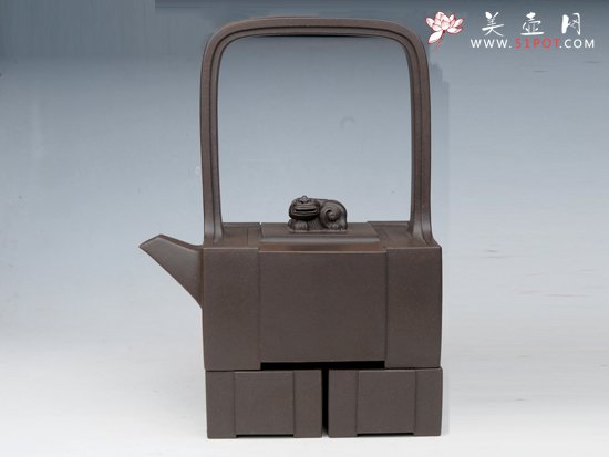 紫砂壶图片：王者风范 - 宜兴紫砂壶网