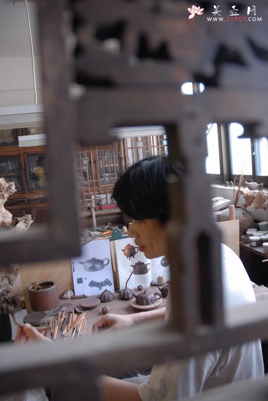 紫砂壶图片：古藤草堂2 - 宜兴紫砂壶网