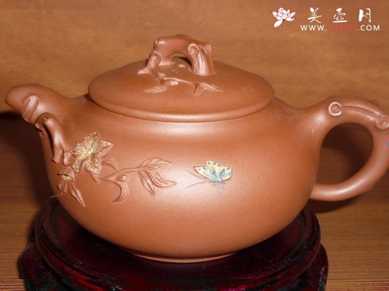 紫砂壶图片：树段彩蝶壶 - 宜兴紫砂壶网