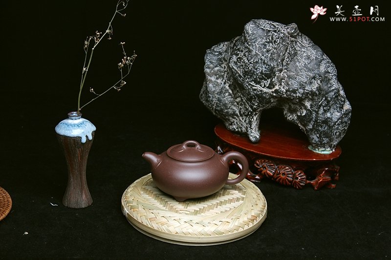 紫砂壶图片：三足如意 - 宜兴紫砂壶网