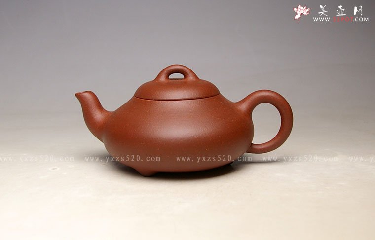 紫砂壶图片：《矮石瓢》泥料：清水泥 容量：250cc - 宜兴紫砂壶网