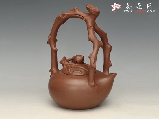紫砂壶图片：寿桃提梁   容量：600cc - 宜兴紫砂壶网