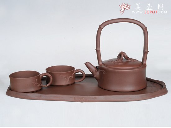 紫砂壶图片：梅竹双清提梁（寒香提梁）  容量：300CC  泥料：紫泥 - 宜兴紫砂壶网