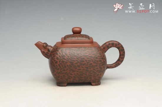紫砂壶图片：绞泥豹方 - 宜兴紫砂壶网