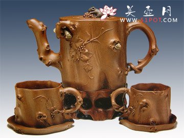 紫砂壶图片：松鼠葡萄 - 宜兴紫砂壶网