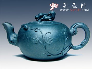 紫砂壶图片：松鼠葡萄 - 宜兴紫砂壶网