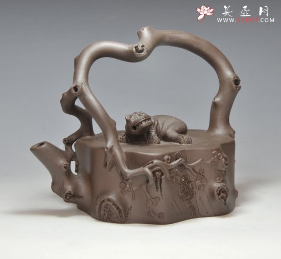 紫砂壶图片：辟邪提梁 - 宜兴紫砂壶网