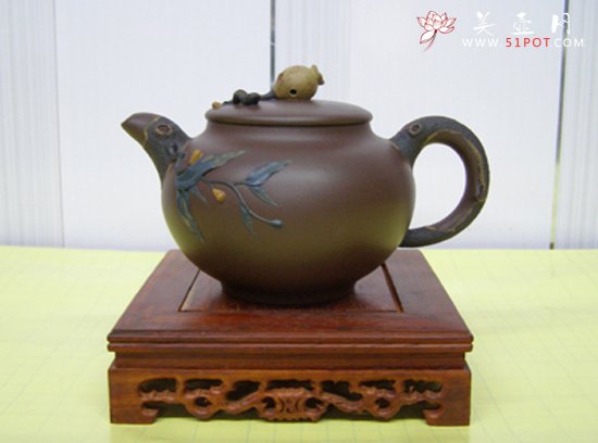 紫砂壶图片：薄胎石榴 - 宜兴紫砂壶网