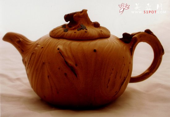 紫砂壶图片：藏龙供春（老段泥） - 宜兴紫砂壶网