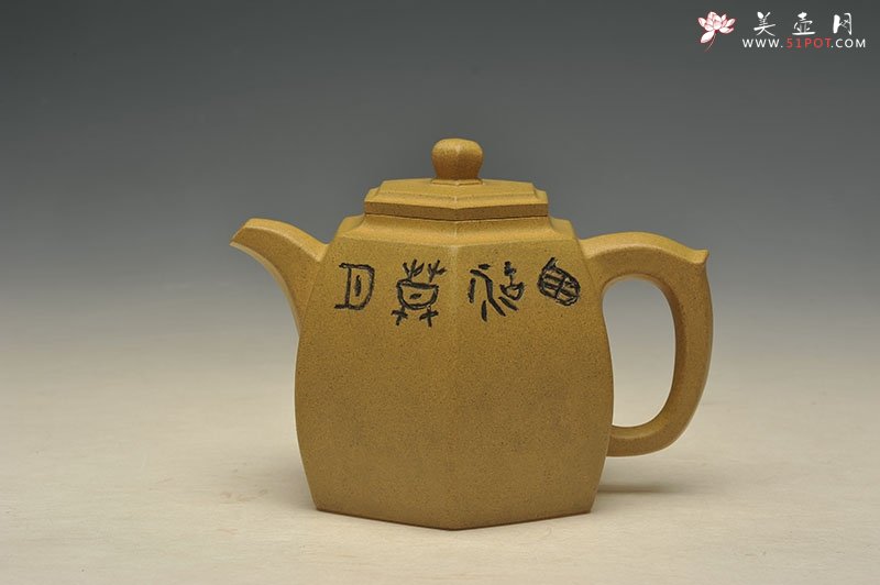 紫砂壶图片：六方厚朴 - 宜兴紫砂壶网