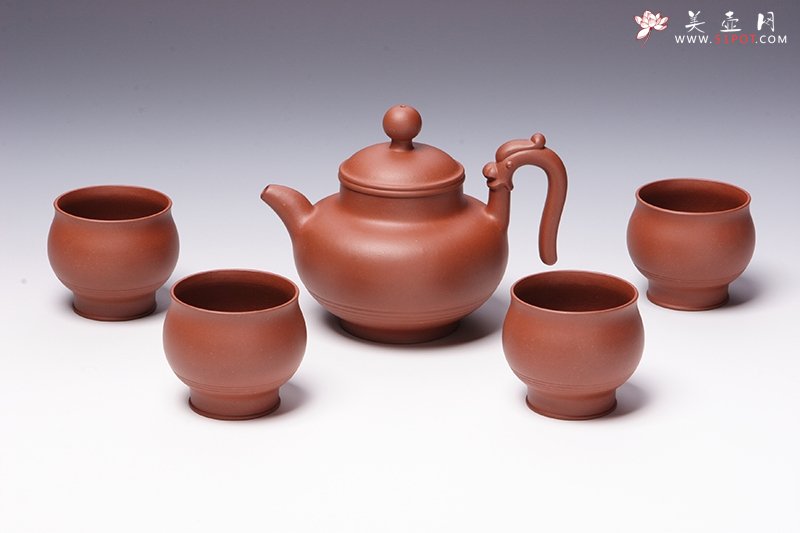 紫砂壶图片：龙出升天茶具 - 宜兴紫砂壶网