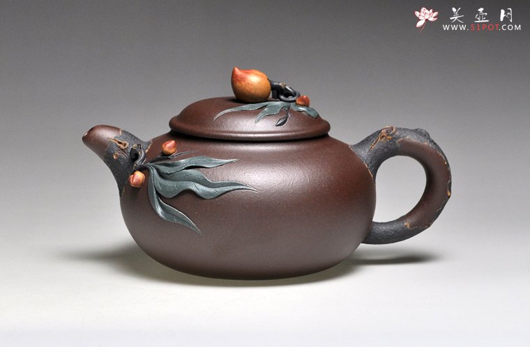 紫砂壶图片：《寿桃》泥料：紫泥  容量：200cc - 宜兴紫砂壶网