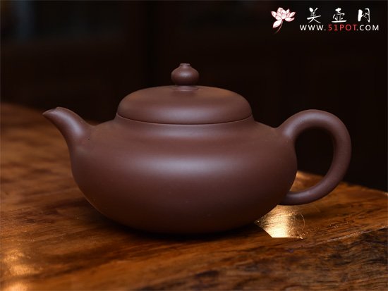 紫砂壶图片：扁珠壶3000元 - 宜兴紫砂壶网