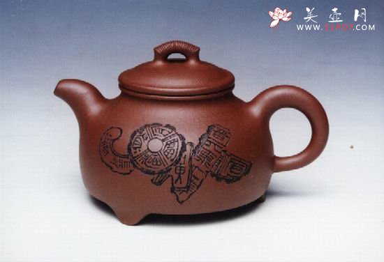 紫砂壶图片：三脚汉韵 - 宜兴紫砂壶网