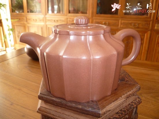 紫砂壶图片：菱花周盘 - 宜兴紫砂壶网