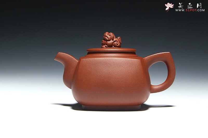 紫砂壶图片：四方瑞狮 - 宜兴紫砂壶网
