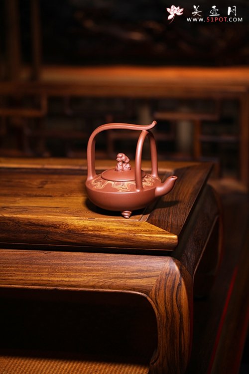 紫砂壶图片：青岛印象石老人山之盼 - 宜兴紫砂壶网