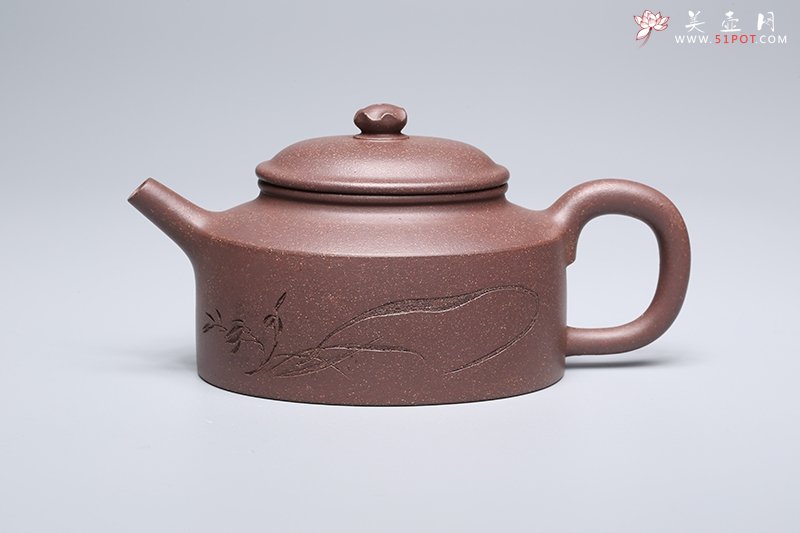 紫砂壶图片：腰圆德钟（周午生画） - 宜兴紫砂壶网