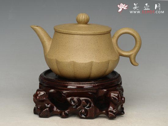 紫砂壶图片：日月飞天  容量：180cc - 宜兴紫砂壶网