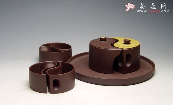 紫砂壶图片：阴阳太极套具 - 宜兴紫砂壶网