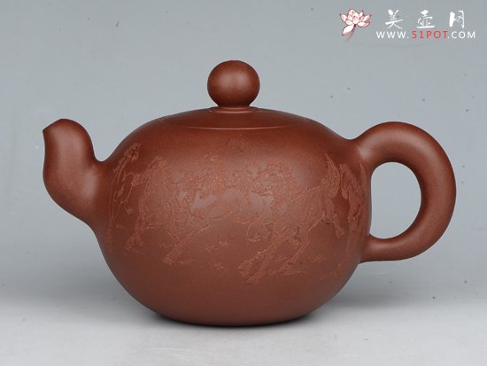 紫砂壶图片：八骏雄风 容量：550cc 泥料：清水泥 - 宜兴紫砂壶网