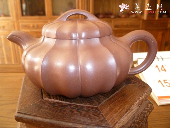 紫砂壶图片：菱花线圆 - 宜兴紫砂壶网