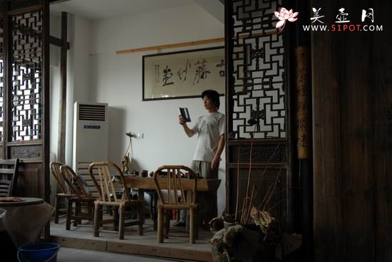 紫砂壶图片：古藤草堂3 - 宜兴紫砂壶网