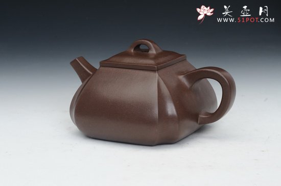 紫砂壶图片：四方抽角 (2) - 宜兴紫砂壶网