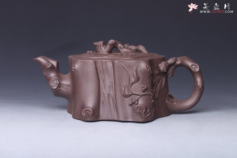 紫砂壶图片：松鼠葡萄桩矮 - 宜兴紫砂壶网