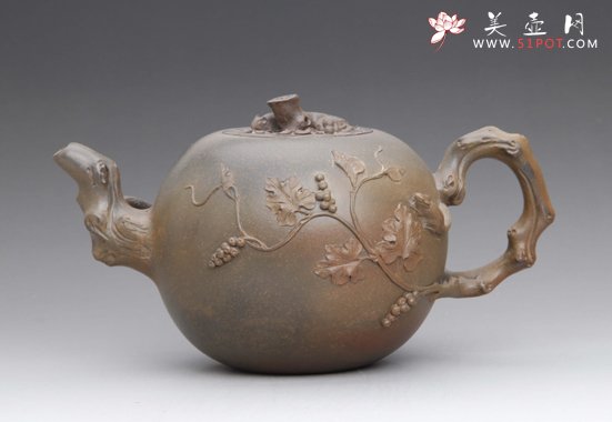 紫砂壶图片：大松鼠葡萄 - 宜兴紫砂壶网