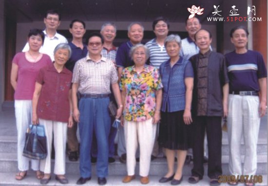 紫砂壶图片：吴云根弟子合影 - 宜兴紫砂壶网