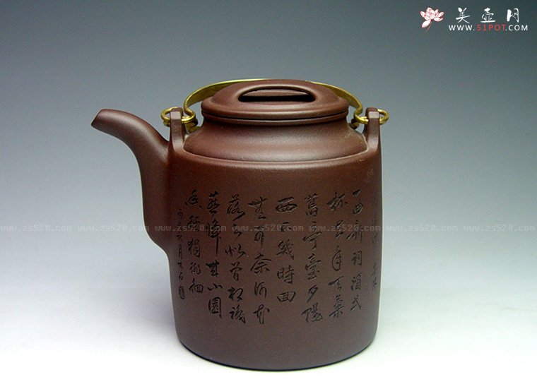 紫砂壶图片：全手工《牛盖洋桶》容量：680cc，泥料：紫泥，挺拔有力，韵味十足，深受壶友好评，推荐！ - 宜兴紫砂壶网