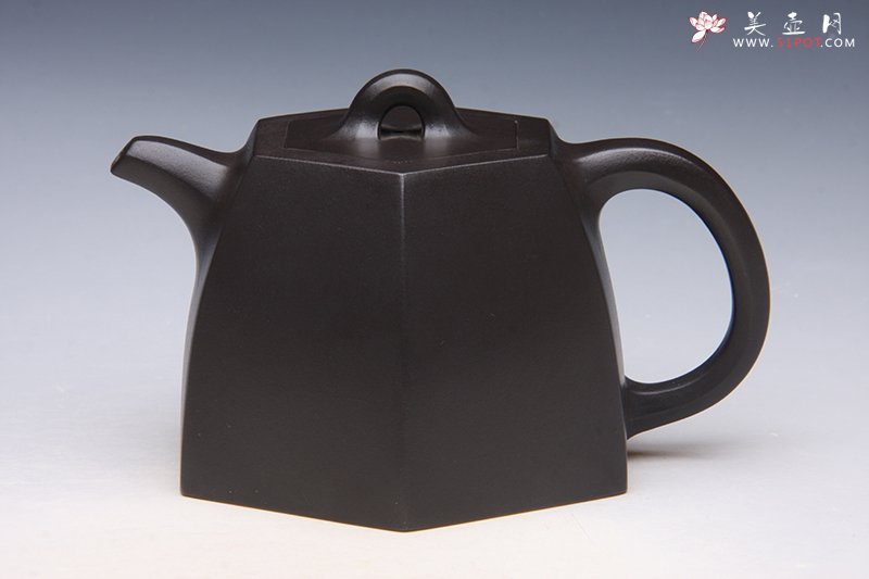 紫砂壶图片：六方铜砣 - 宜兴紫砂壶网