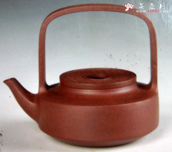 紫砂壶图片：汉壁提梁 - 宜兴紫砂壶网