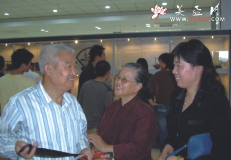 紫砂壶图片：陶艺展现场 - 宜兴紫砂壶网