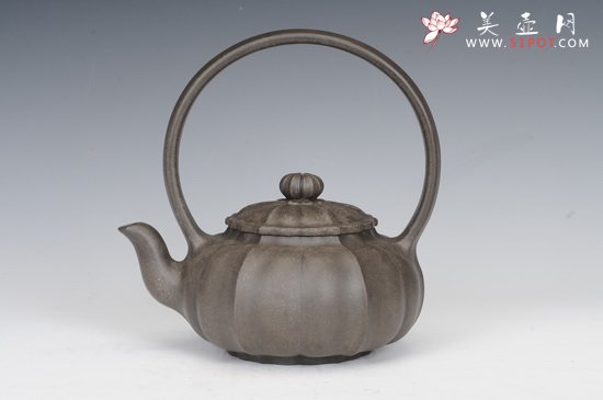 紫砂壶图片：菱韵提梁（2013年工艺师晋级壶） - 宜兴紫砂壶网