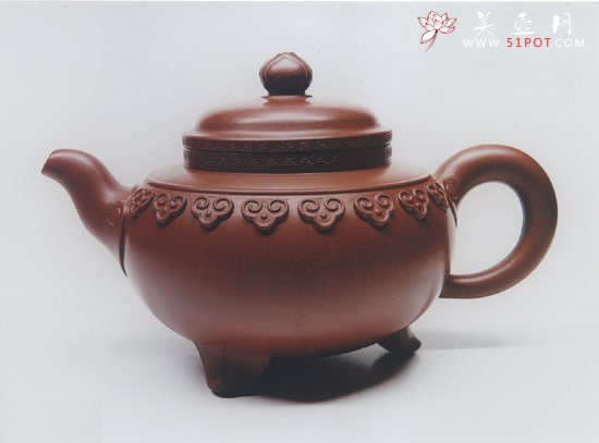 紫砂壶图片：三足云肩如意 - 宜兴紫砂壶网