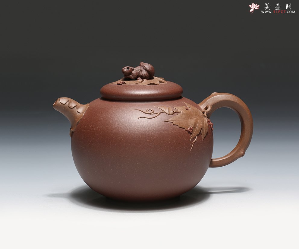 紫砂壶图片：松鼠葡萄壶 - 宜兴紫砂壶网