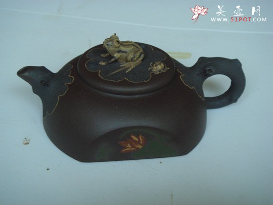 紫砂壶图片：半扁青蛙 - 宜兴紫砂壶网