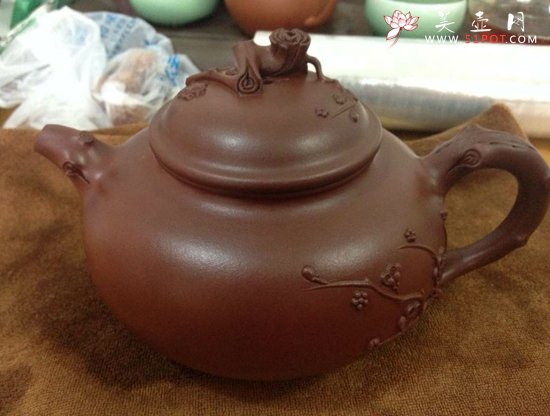 紫砂壶图片：梅桩壶 - 宜兴紫砂壶网