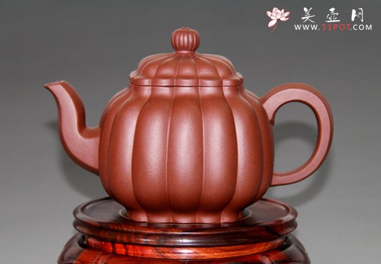 紫砂壶图片：筋纹宫灯 - 宜兴紫砂壶网
