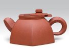 紫砂壶图片：六方抽熏  泥料：原矿清水泥  容量：400CC - 宜兴紫砂壶网