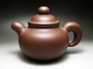 紫砂壶图片：道洪掇球 - 宜兴紫砂壶网