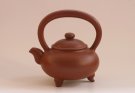 紫砂壶图片：三脚提梁 - 宜兴紫砂壶网