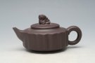 紫砂壶图片：井瓤狮顶壶 - 宜兴紫砂壶网