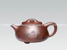 紫砂壶图片：刻人物石瓢壶 - 宜兴紫砂壶网
